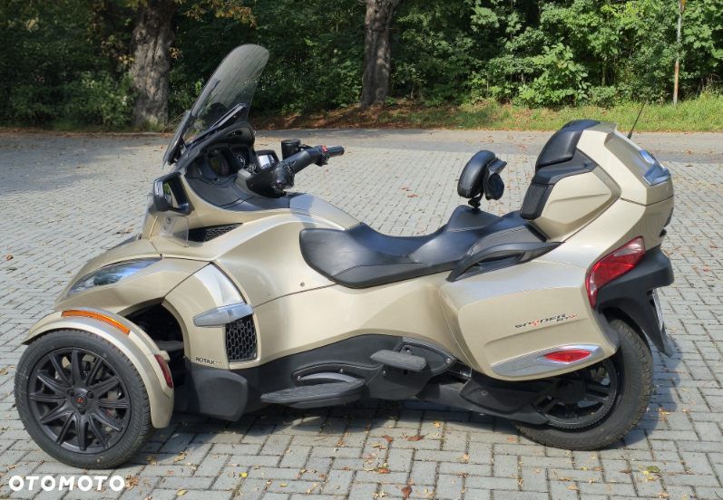 Can-Am Spyder - 4