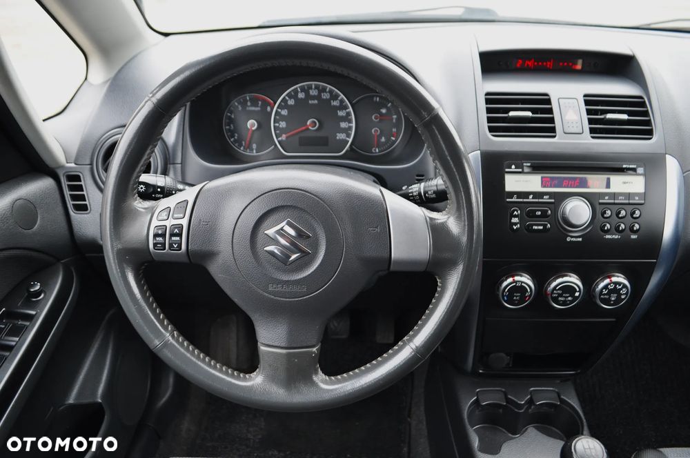 Suzuki SX4 1.6 VVT 4x2 Comfort - 13