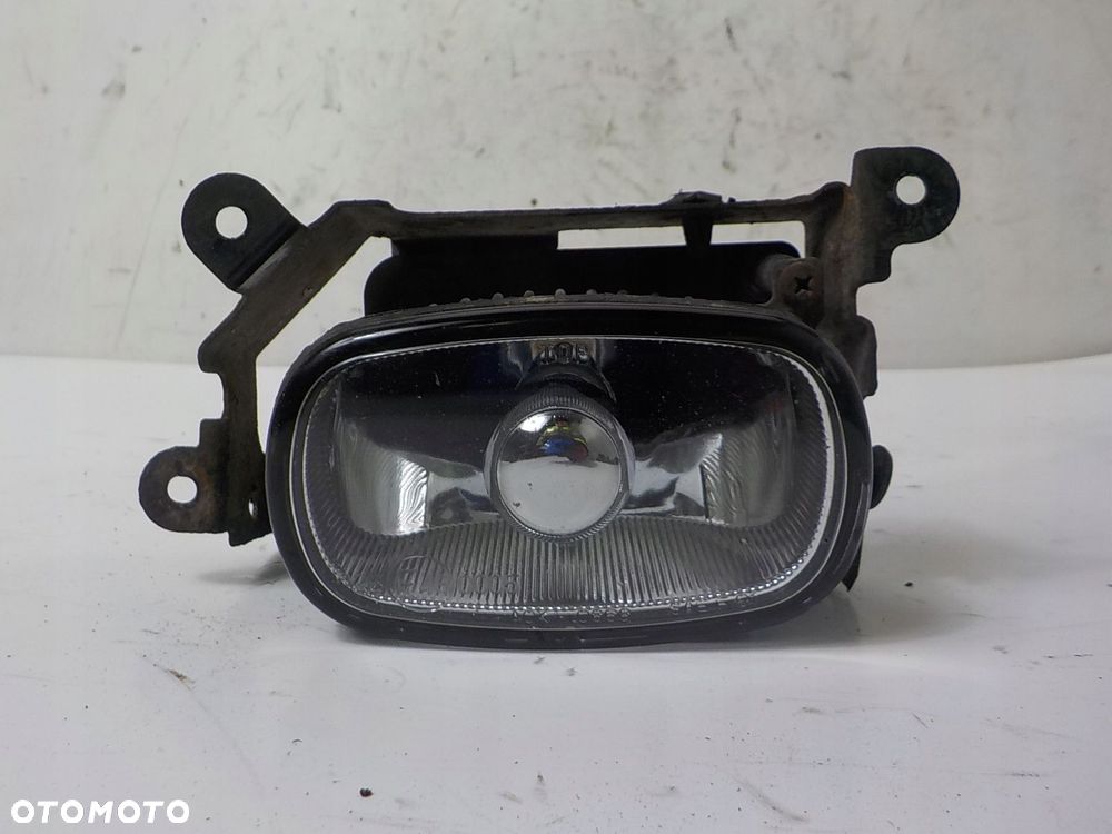 MITSUBISHI OUTLANDER I HALOGEN PRAWY PRZÓD PRZEDNI - 1