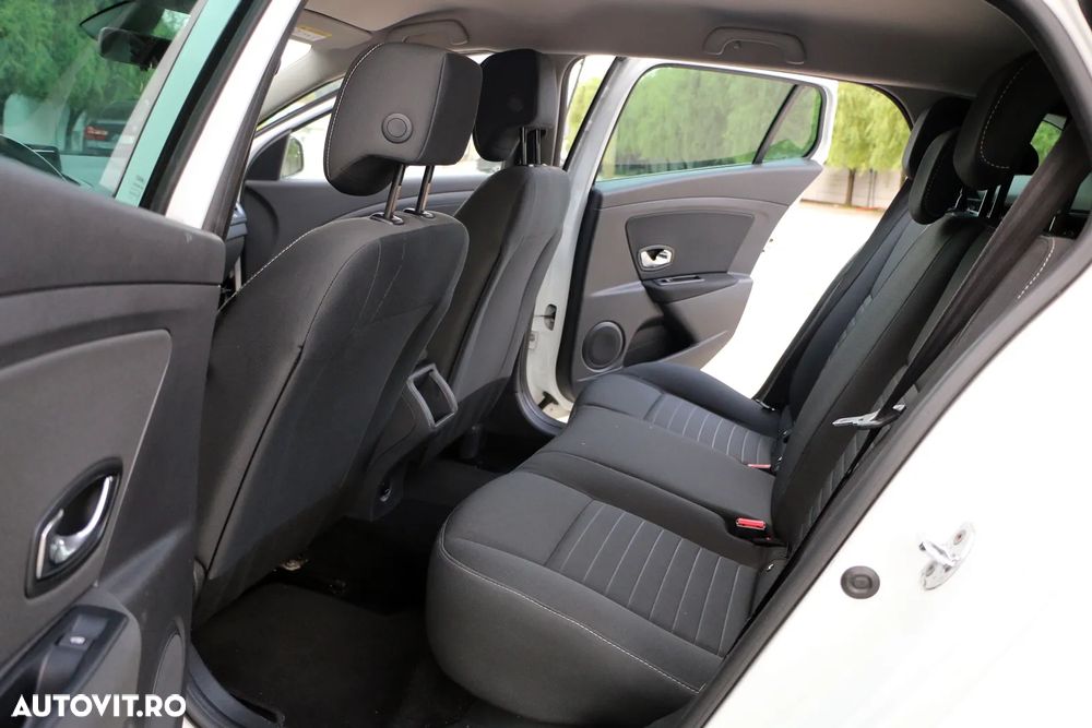 Renault Megane dCi 110 FAP LIMITED - 13