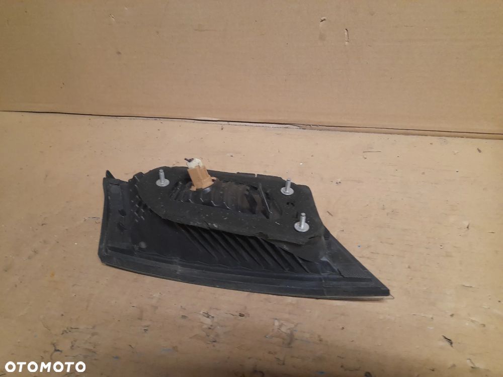 Lampa prawy tył tylna prawa Honda Civic VIII UFO w klape - 4