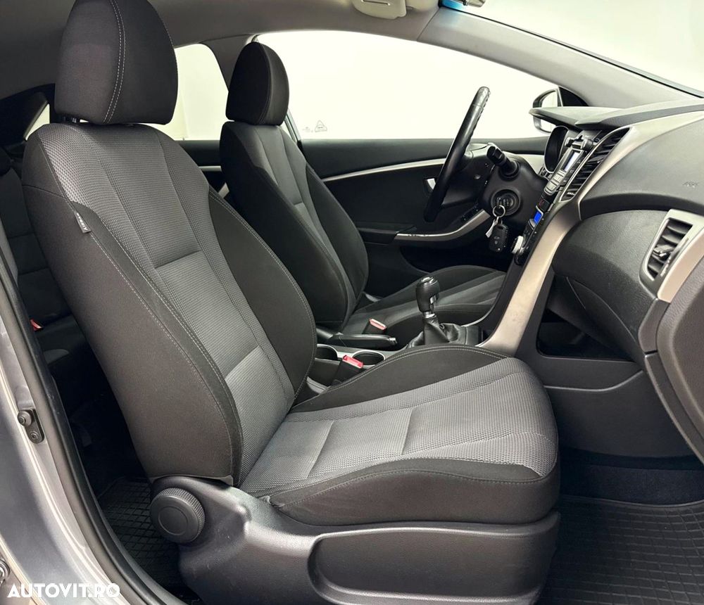 Hyundai i30 1.4 MPi Highway Heat+ - 19