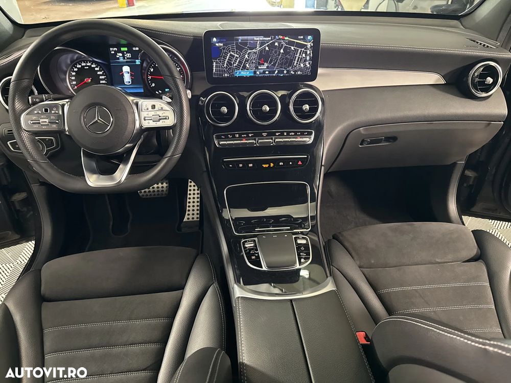 Mercedes-Benz GLC Coupe 300 e 4MATIC - 10