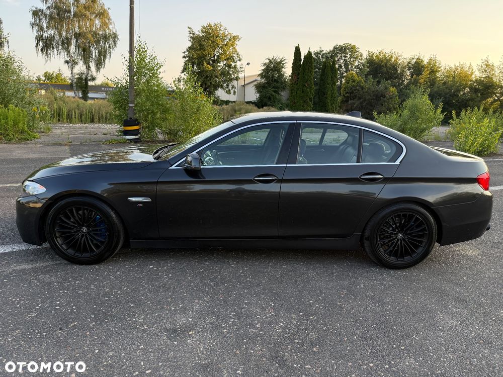 BMW Seria 5 525d - 4