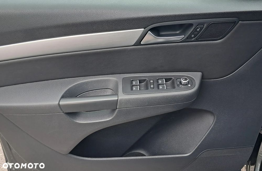 Volkswagen Sharan 2.0 TDI DSG Highline - 25