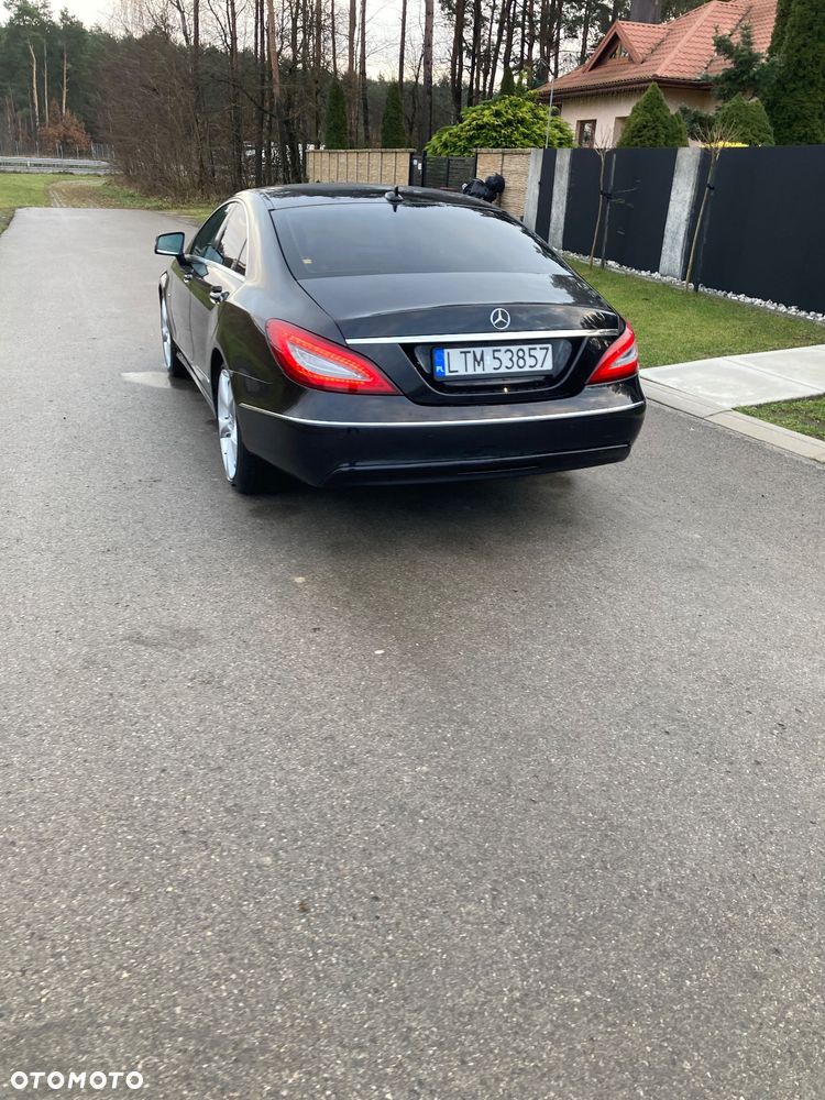 Mercedes-Benz CLS - 6