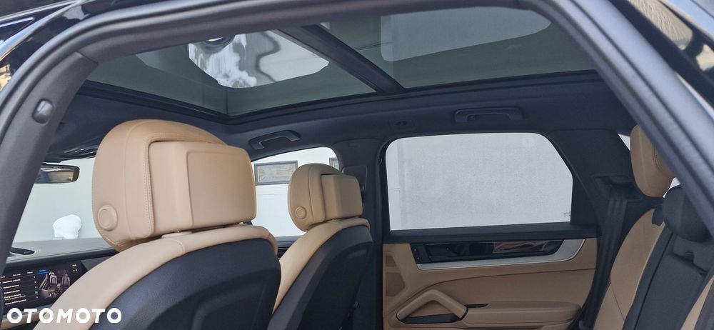 Porsche Cayenne E-Hybrid PHEV - 12