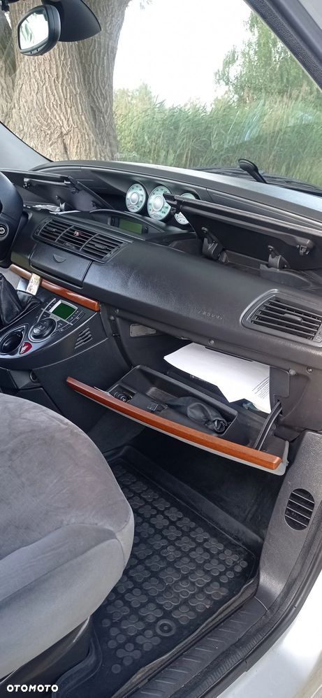 Citroën C8 2.2 Exclusive - 26