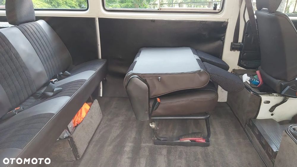Volkswagen Transporter - 10