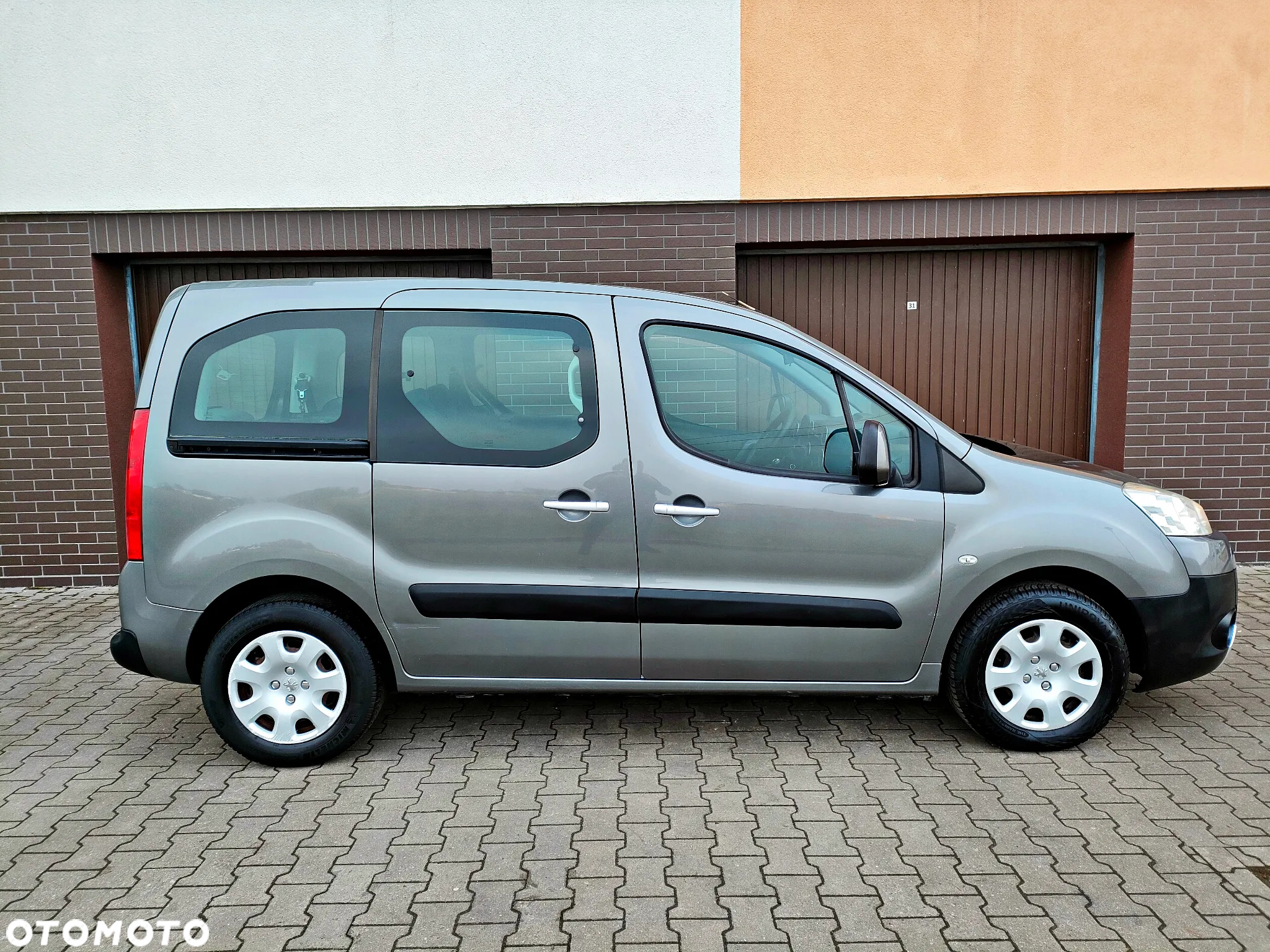 Peugeot Partner 1.6 HDi Outdoor 7os - 7