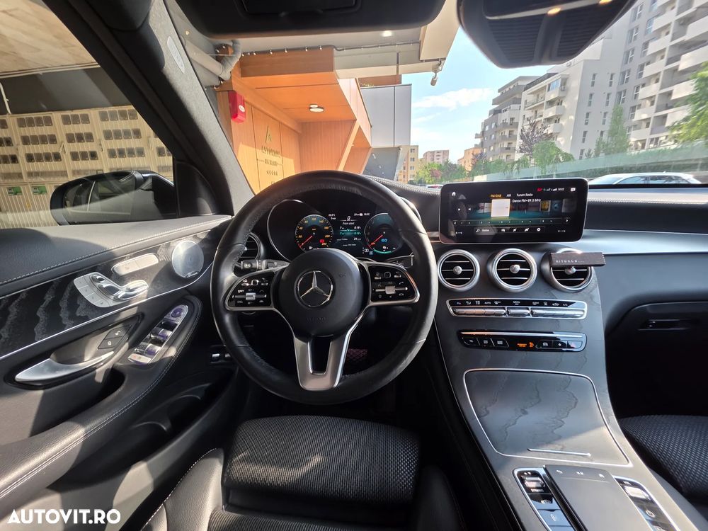 Mercedes-Benz GLC 300 e 4MATIC - 13