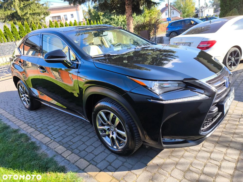 Lexus NX 300h Comfort AWD - 9