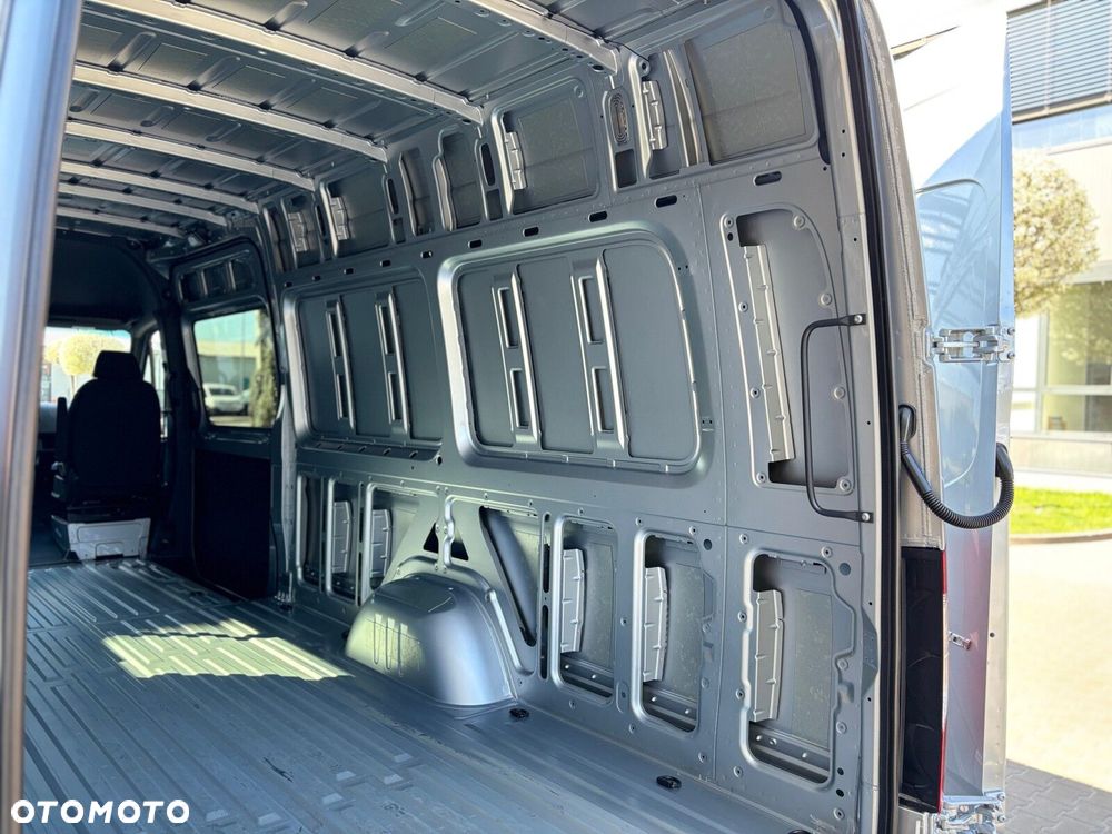 Mercedes-Benz Sprinter Furgon 319 CDI - 15