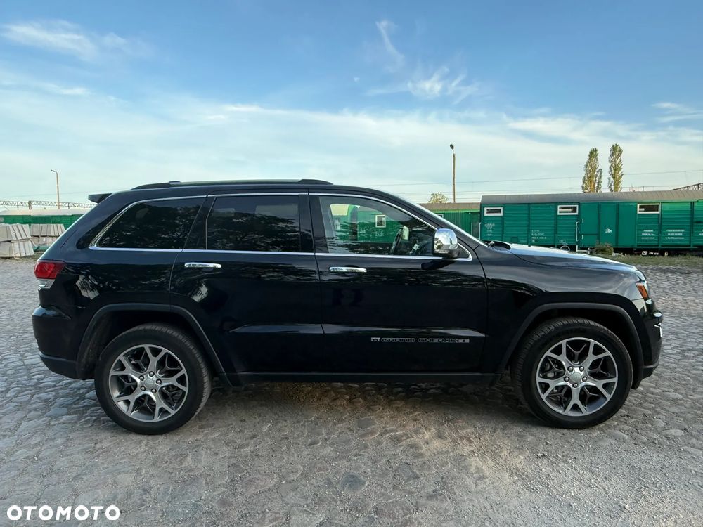 Jeep Grand Cherokee - 8