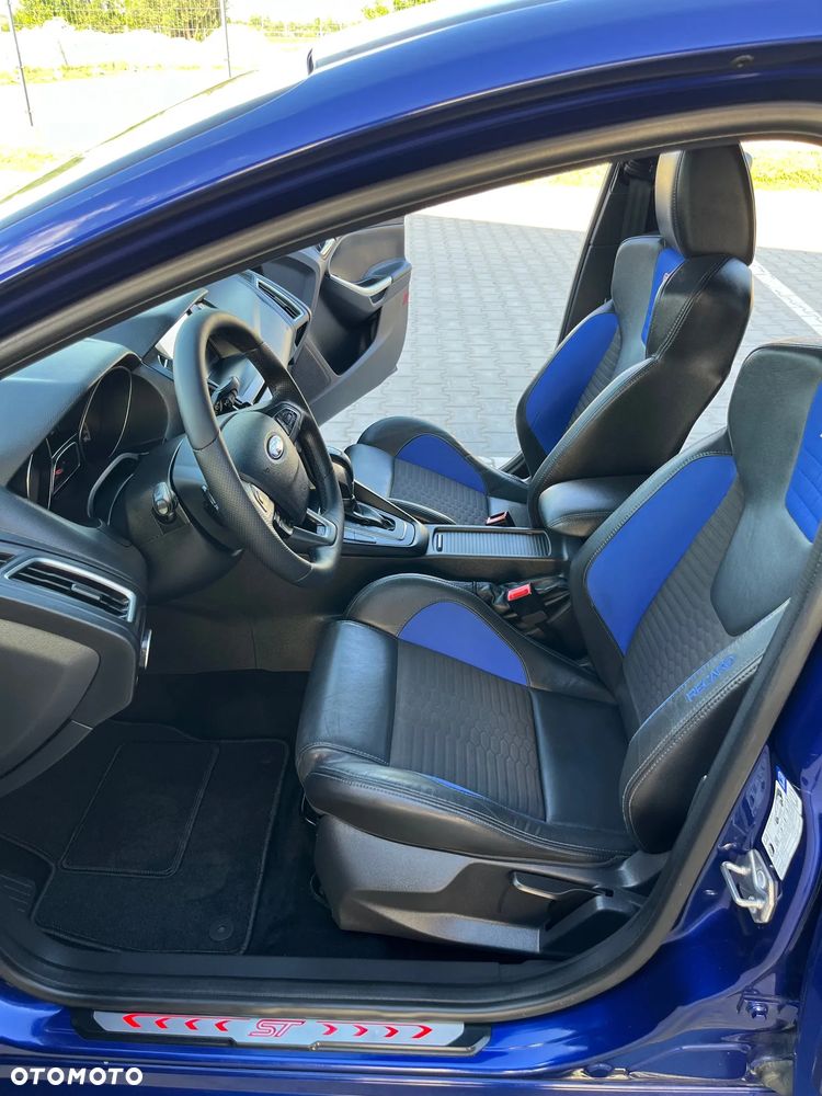 Ford Focus 2.0 TDCi ST-2 PowerShift - 8