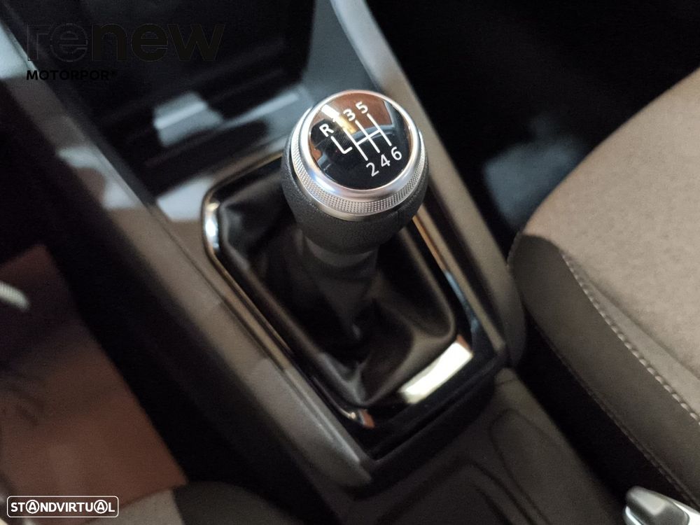 Renault Clio 1.0 TCe Evolution - 23