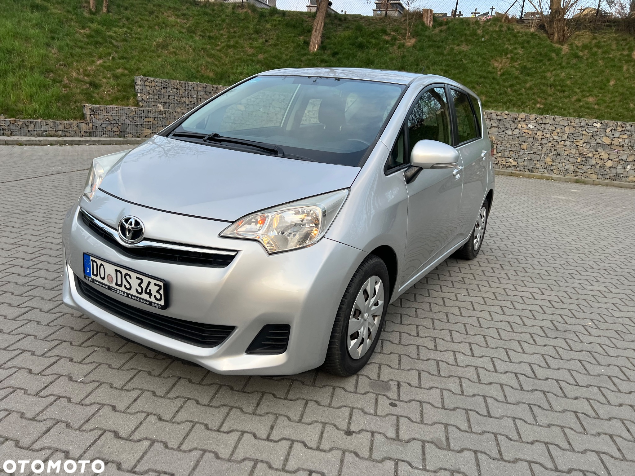 Toyota Verso S 1.33 Premium - 8