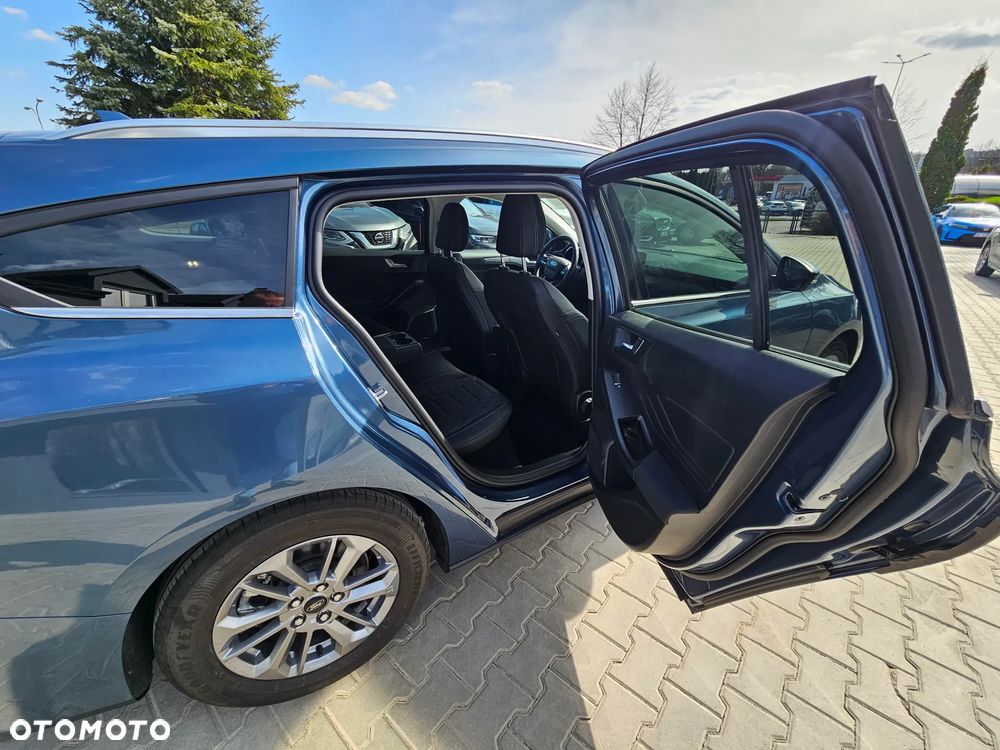 Ford Focus 1.5 EcoBlue STart-Stopp-System TITANIUM X - 20