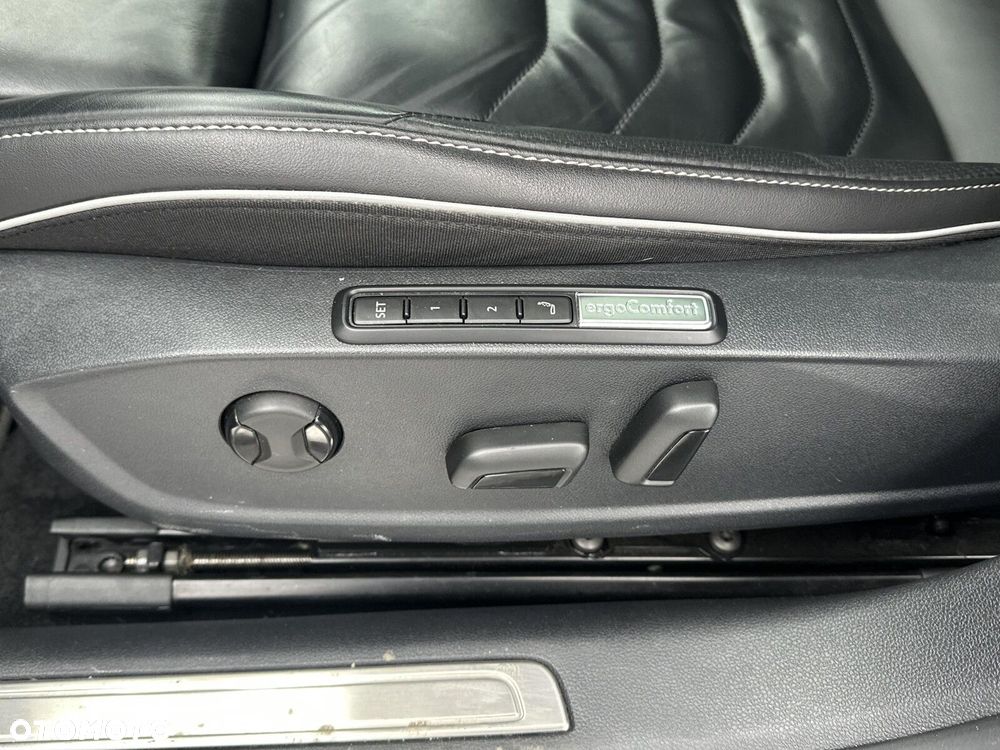 Volkswagen Arteon 2.0 TDI 4Motion R-Line DSG - 34