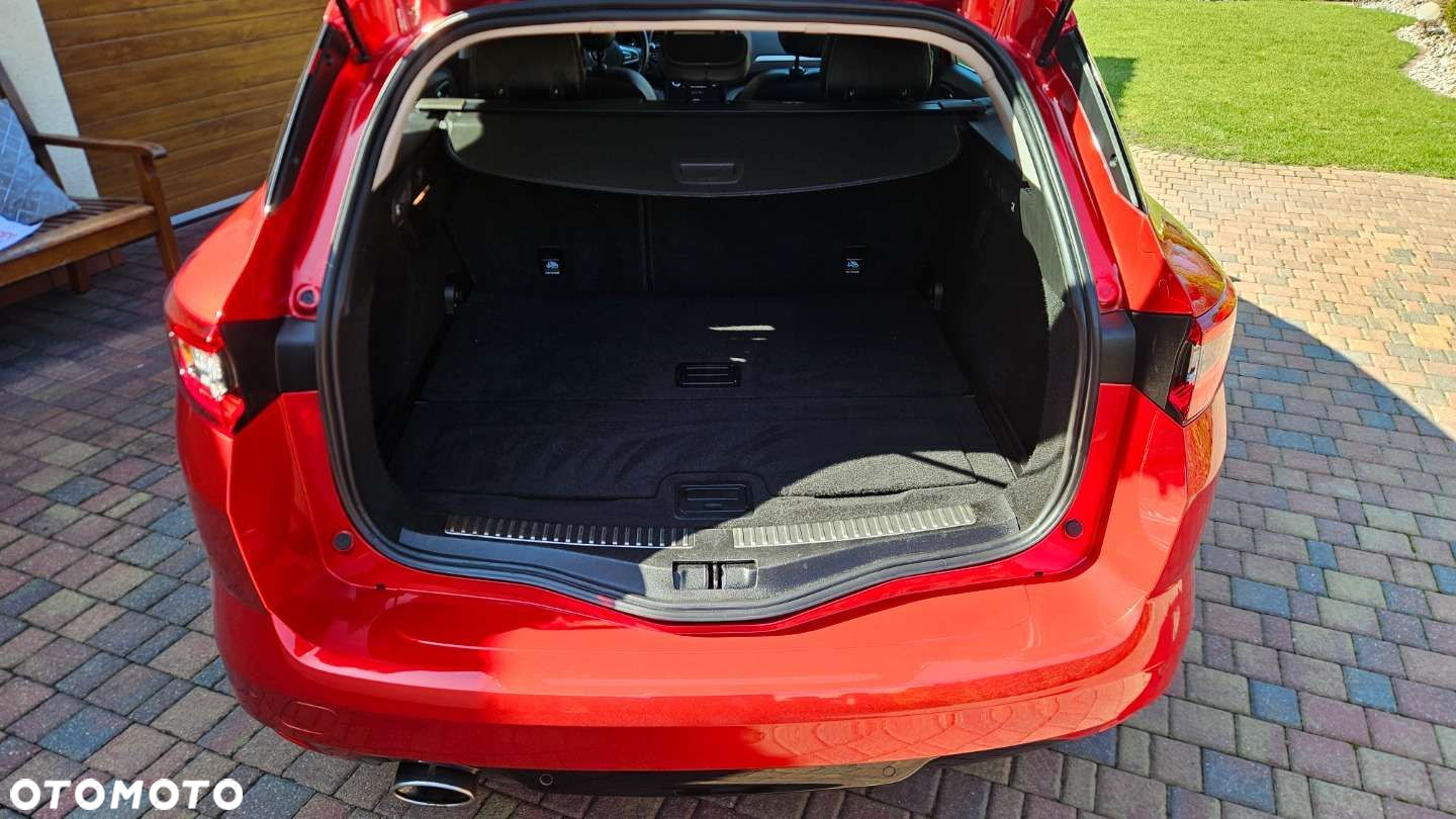 Renault Megane Grandtour ENERGY TCe 130 BOSE EDITION - 21