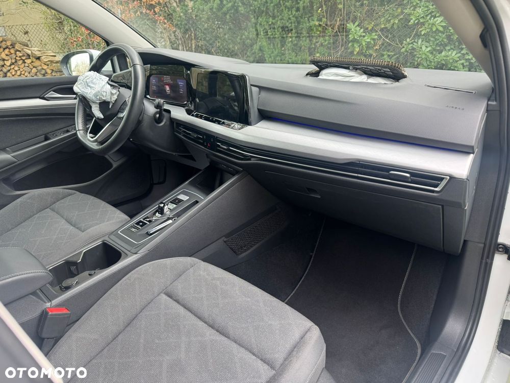 Volkswagen Golf - 12