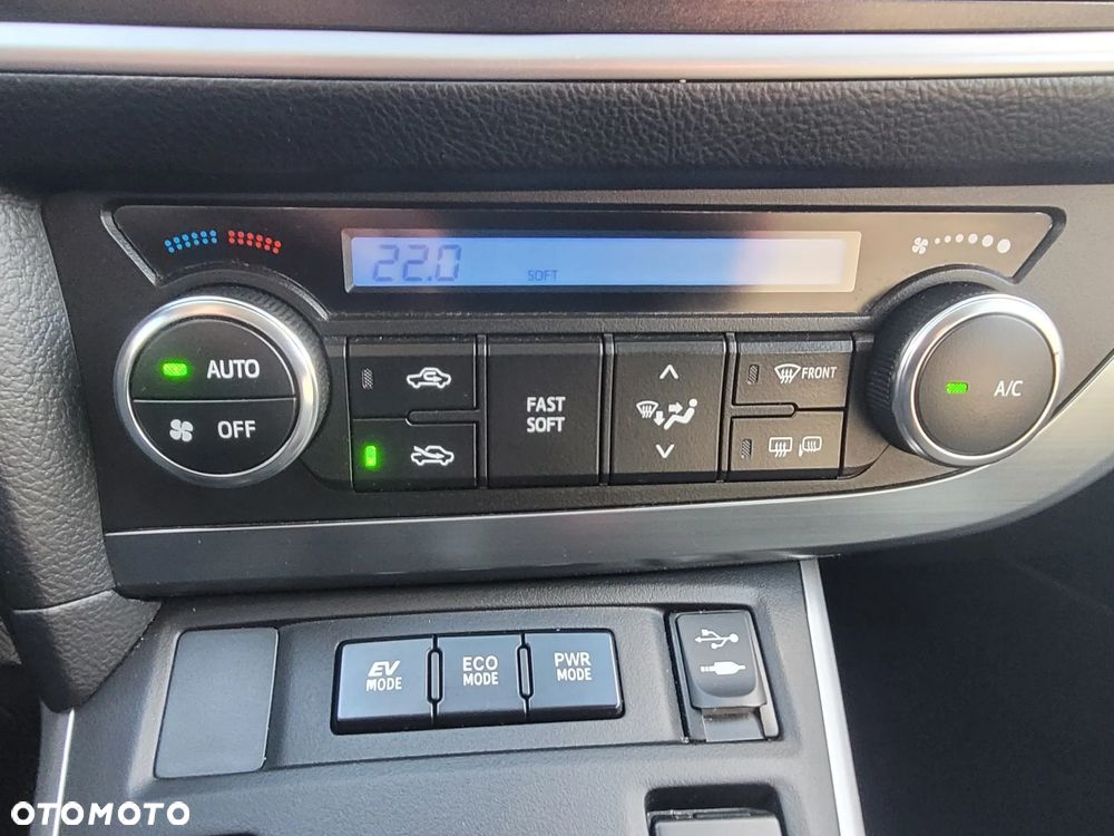 Toyota Auris 1.8 HSD Luna - 31