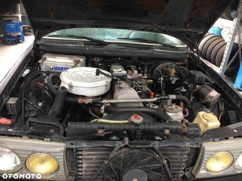 Mercedes-Benz W123 - 8