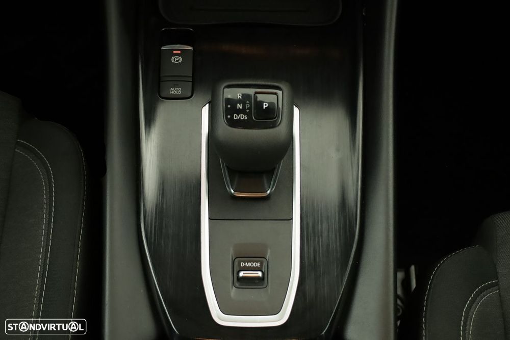 Nissan Qashqai 1.3 DIG-T N-Connecta Xtronic - 14