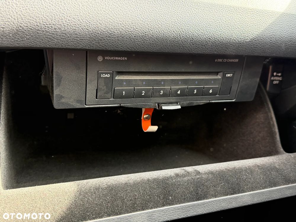 Volkswagen Passat - 26