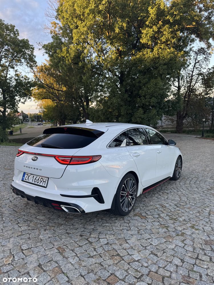 Kia ProCeed - 4