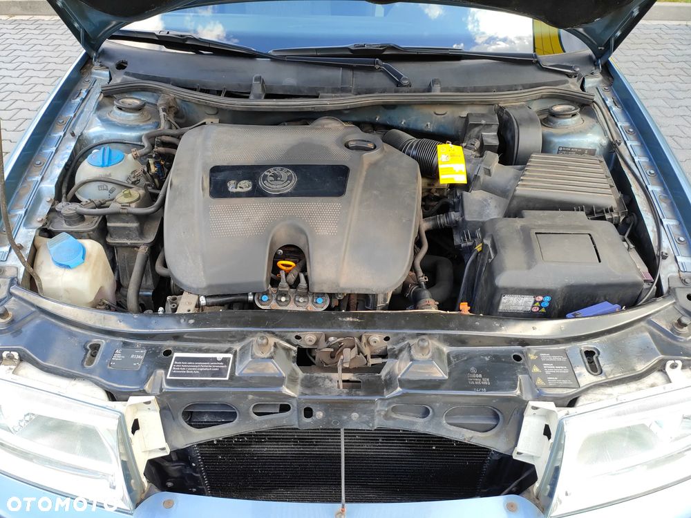 Skoda Octavia 1.6 Tour Classic - 25