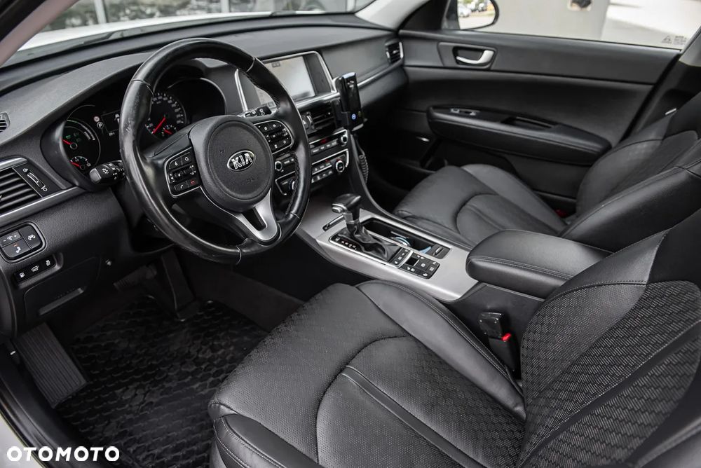 Kia Optima - 37