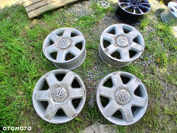 Felgi aluminiowe komplet 4sztuki alufelga 18 cali VW TOUAREG 7L OE