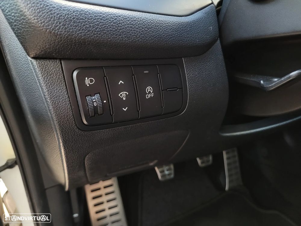 Kia Ceed 1.6 CRDi GT Line - 44