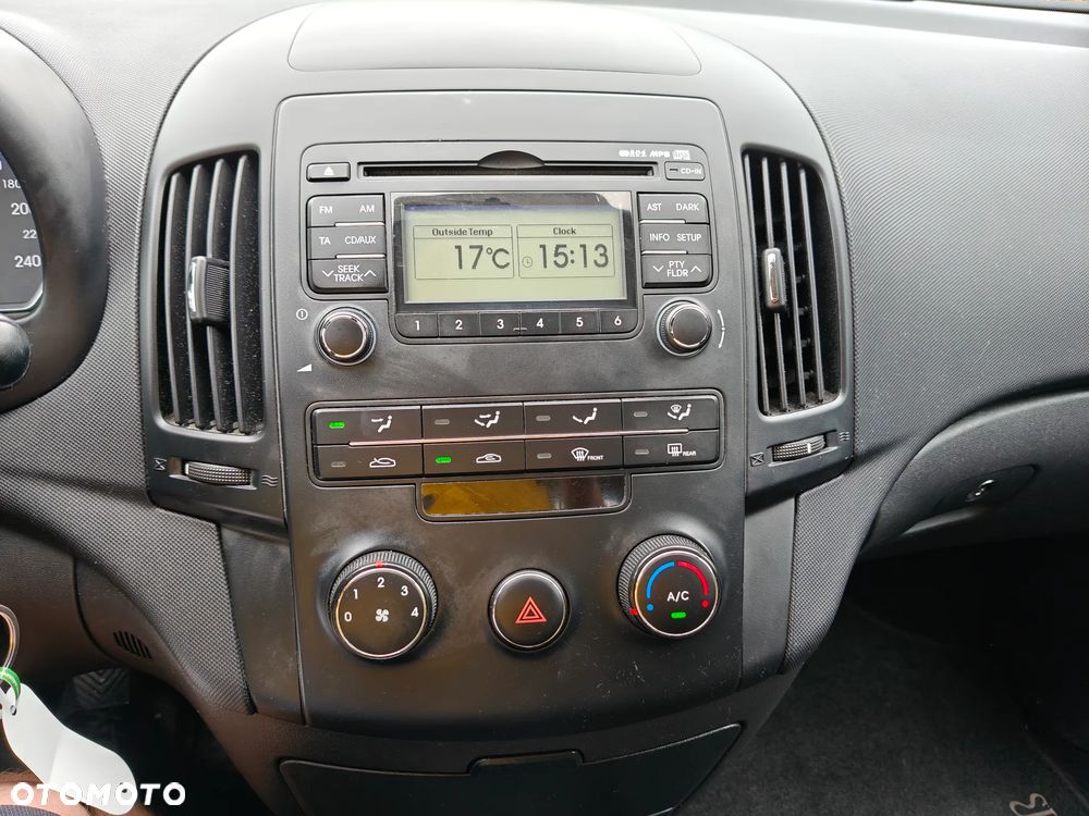 Hyundai i30 1.4 Blue Comfort - 24