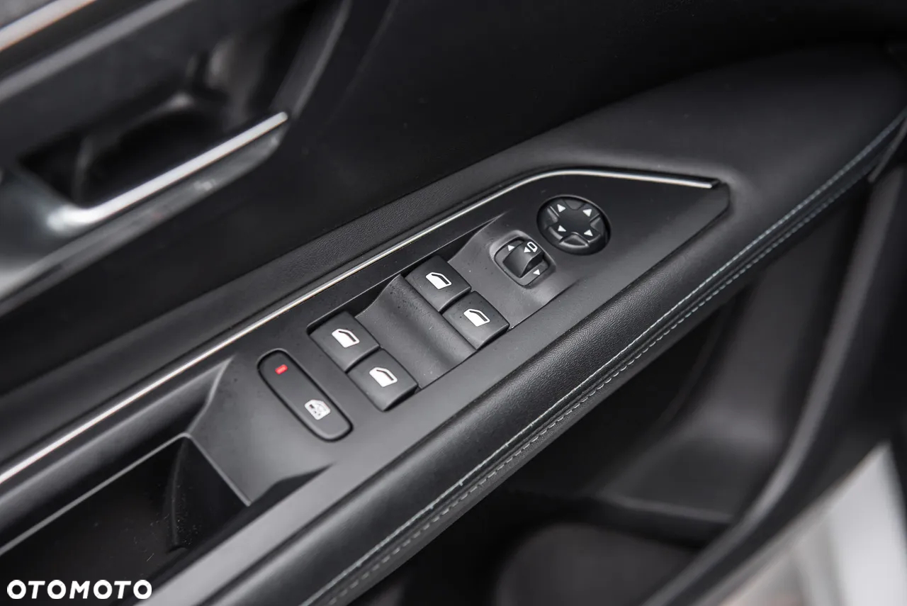 Peugeot 3008 BlueHDi 130 Stop & Start EAT8 Allure - 15