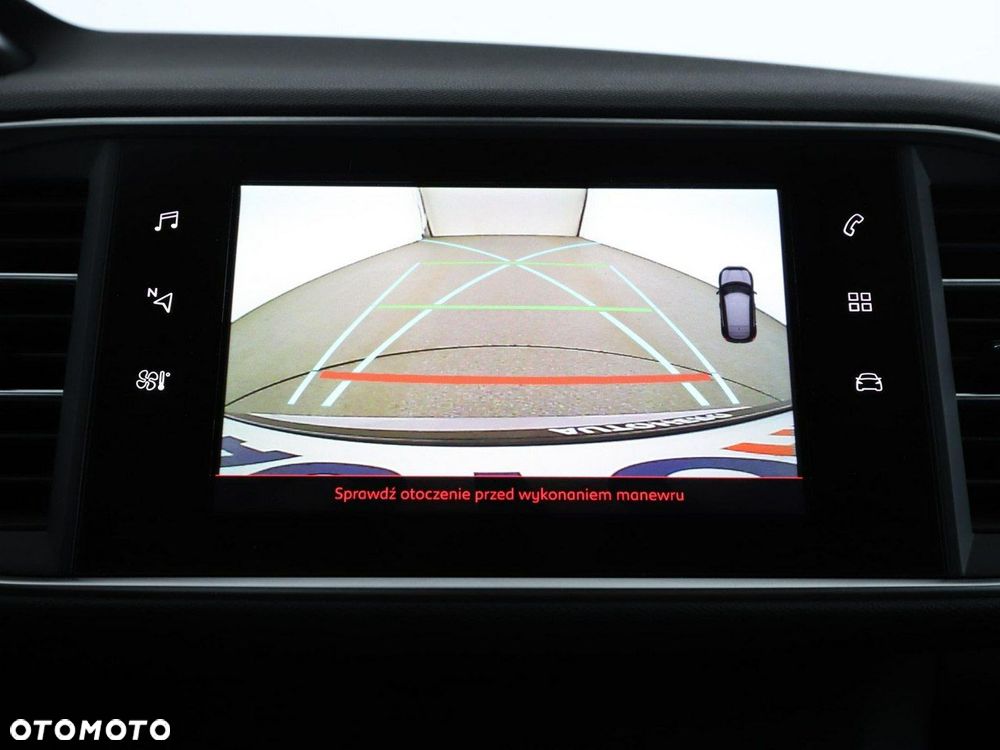 Peugeot 308 1.2 PureTech GT Pack S&S EAT8 - 24