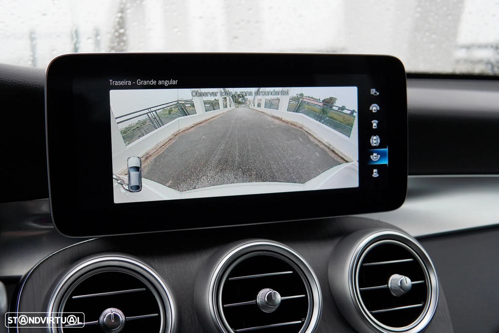 Mercedes-Benz GLC 300 e 4Matic - 35