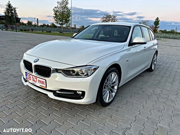 BMW Seria 3 320d Touring xDrive Aut. Sport Line
