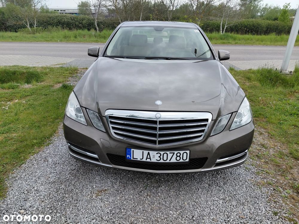 Mercedes-Benz Klasa E 200 CDI DPF BlueEFFICIENCY 7G-TRONIC Elegance - 1