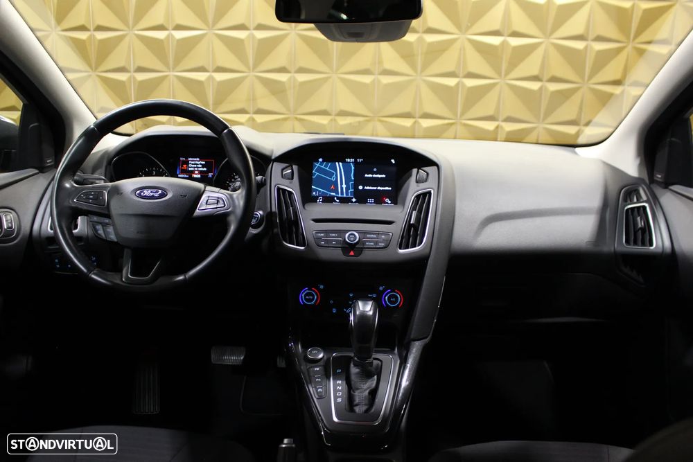 Ford Focus SW 1.5 TDCi Titanium DPS - 19