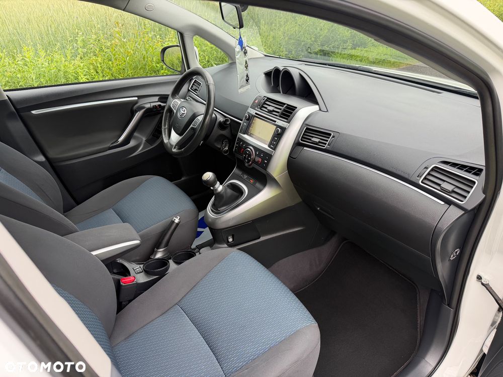Toyota Verso 2.0 D-4D 7-Sitzer Executive - 11