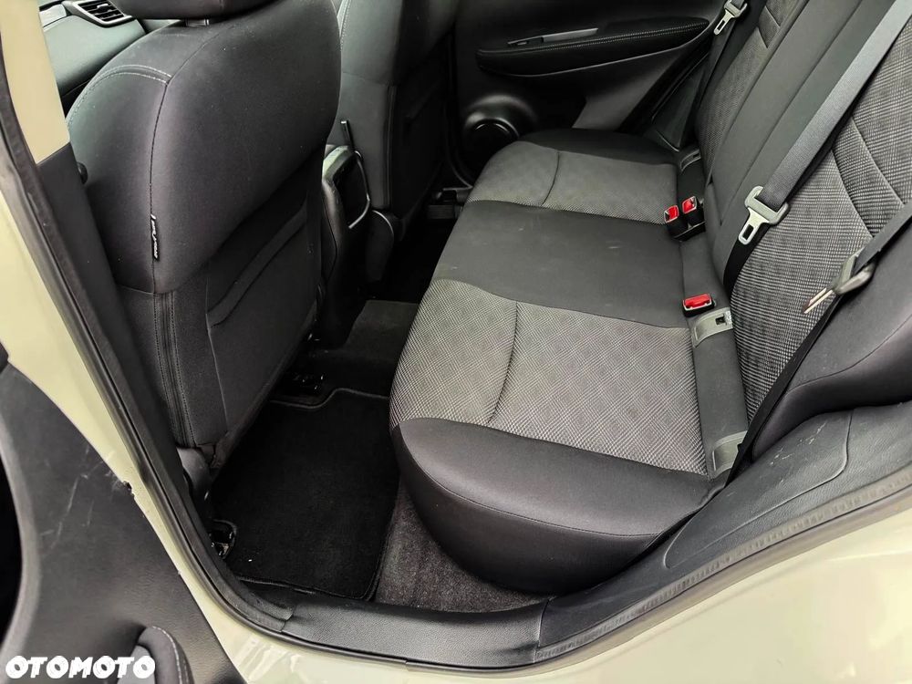 Nissan Qashqai - 24