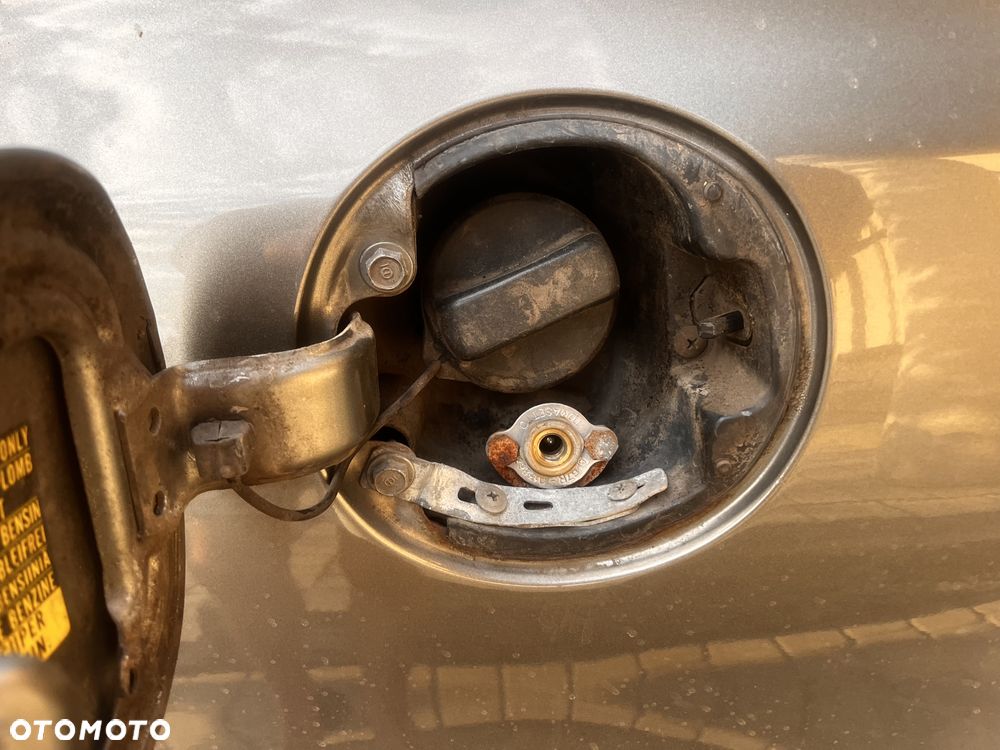 Honda Civic 1.8 Comfort - 23