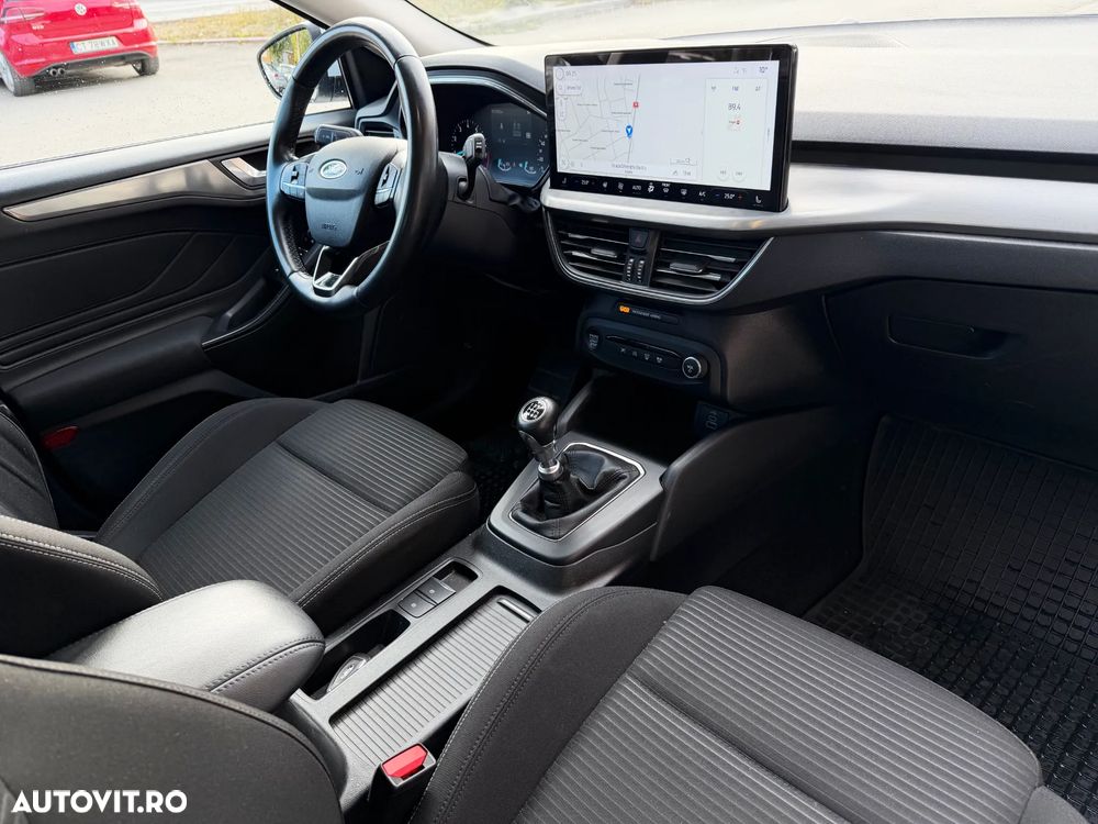 Ford Focus - 13