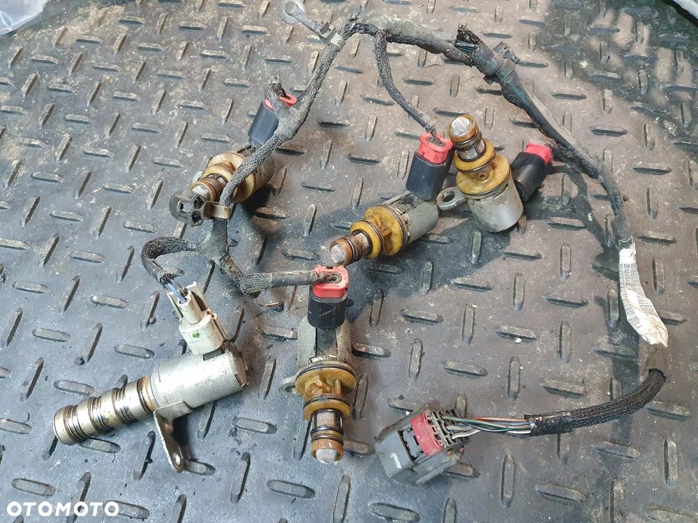 DODGE RAM 1500 IV LIFT 14- 5.7 HEMI ZAWÓR WAŁKA ROZRZĄDU 53022338AB 05148163AD KOMPLET - 1