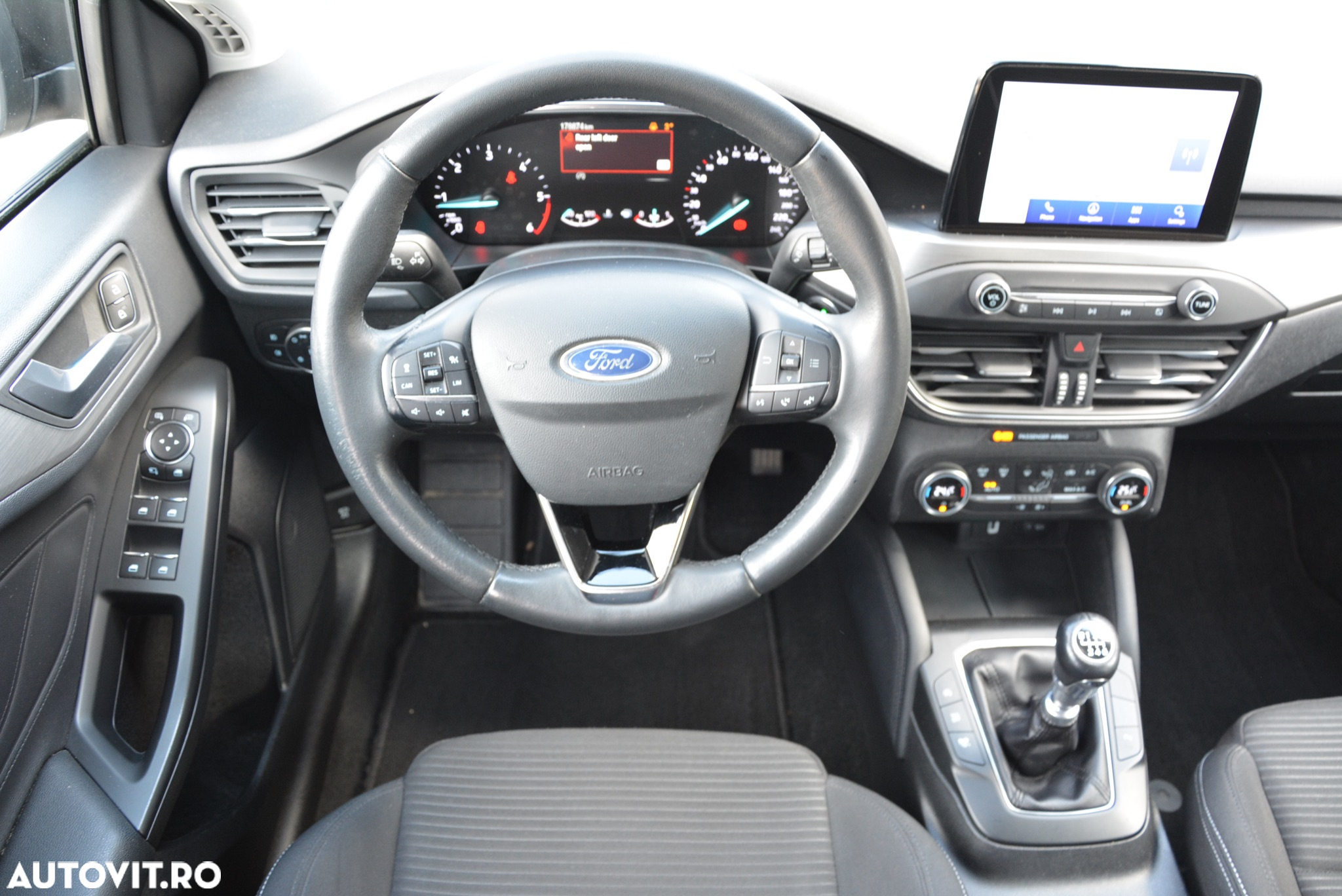 Ford Focus Turnier 1.5 EcoBlue Start-Stopp-System TITANIUM X - 12