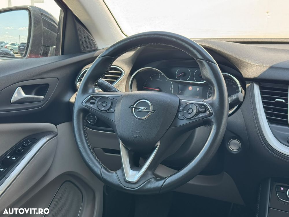 Opel Grandland X 1.6 START/STOP Ultimate Aut. - 13