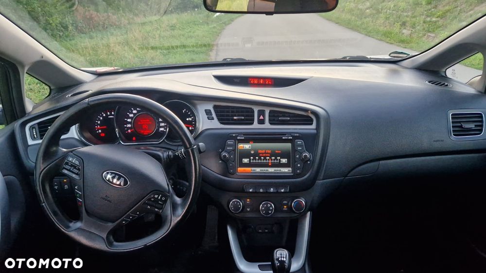 Kia Ceed 1.6 CRDi 128 Dream Team Edition - 7