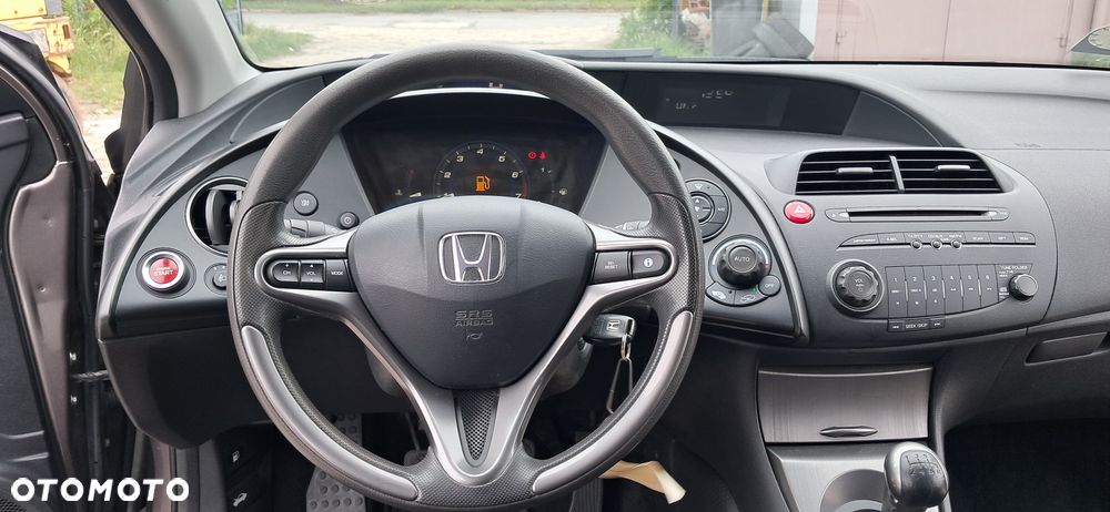 Mazda 3 1.6 Sport Active - 24